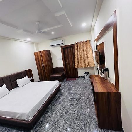 Hotel Anand Ujjain Exterior foto